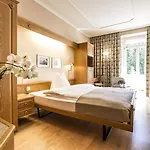 Hotel Romantik Schweizerhof Flims