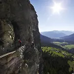 Hotel Romantik Schweizerhof & 4*