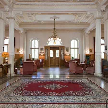 Hotel Romantik Schweizerhof & Flims