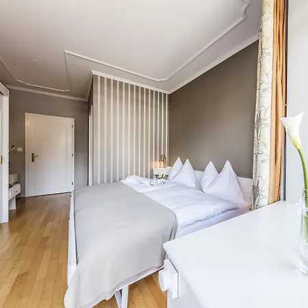Romantik Schweizerhof & 酒店 4*