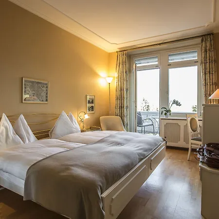 ホテル Romantik Schweizerhof & 4*